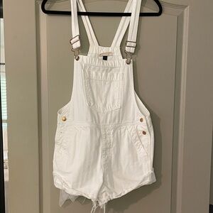 Universal Thread Cream Denim Overalls